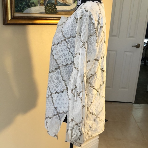 Irving & Fine Crisp India cotton u-neckline, side split hem tunic print blouse - Picture 3 of 8